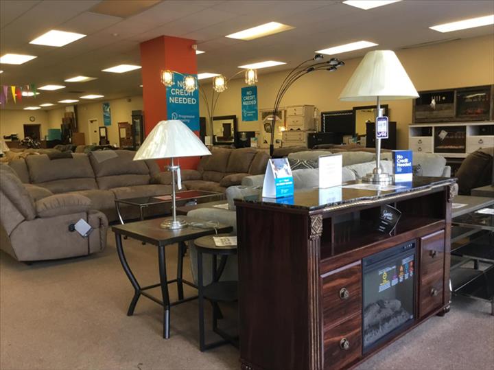 Long's Wholesale Furniture Jacksonville, FL